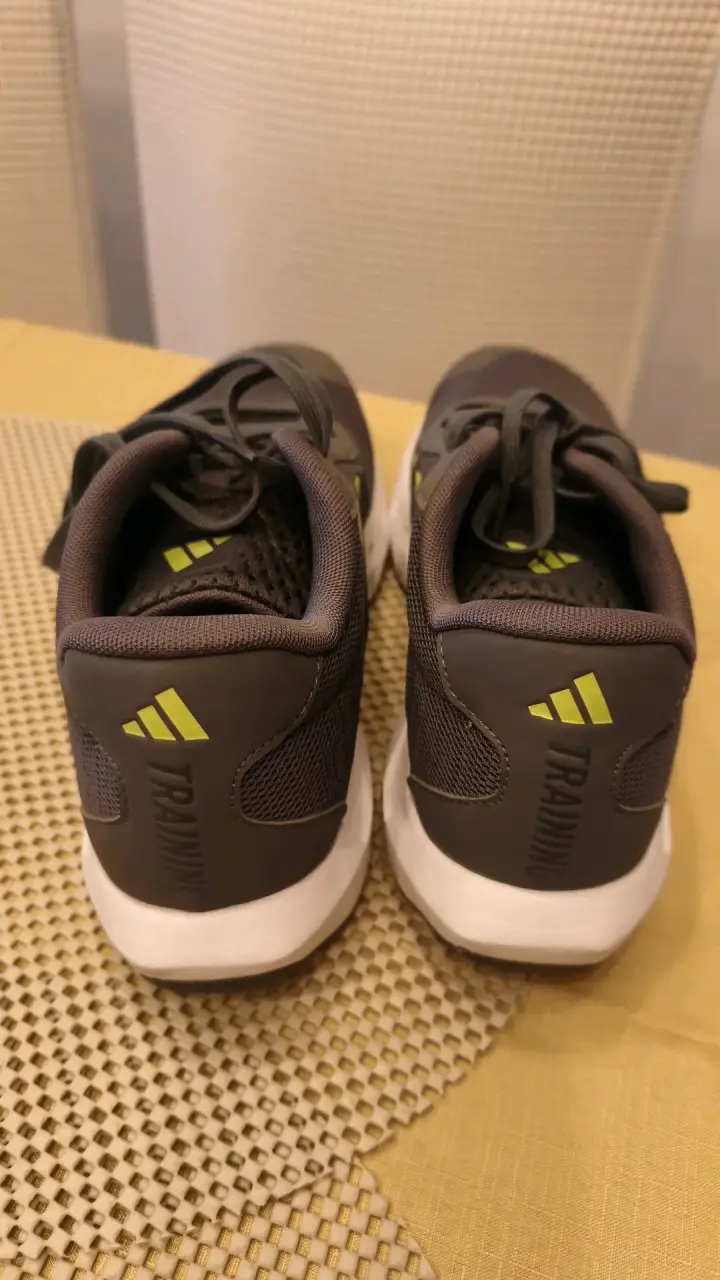 Zapatillas deportivas training Adidas gris y verde - 5