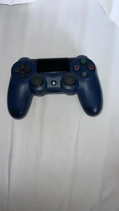 Control inalámbrico azul para PlayStation 4 - miniatura 1