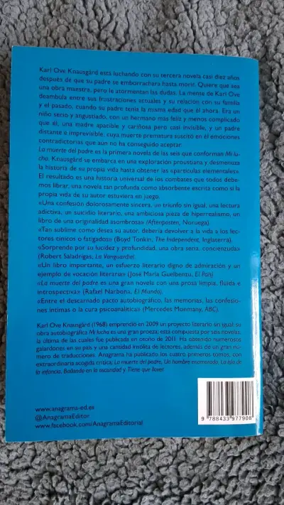 Libro 'La muerte del padre' de Karl Ove Knausgård - miniatura 2
