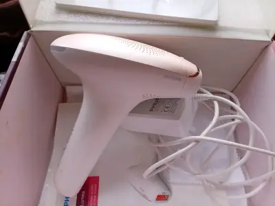 Depiladora IPL Philips Lumea Advanced - miniatura 3