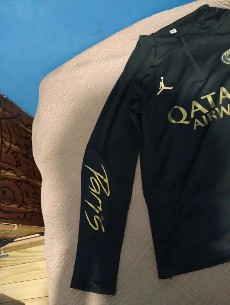 Conjunto deportivo PSG x Jordan negro dorado - 3