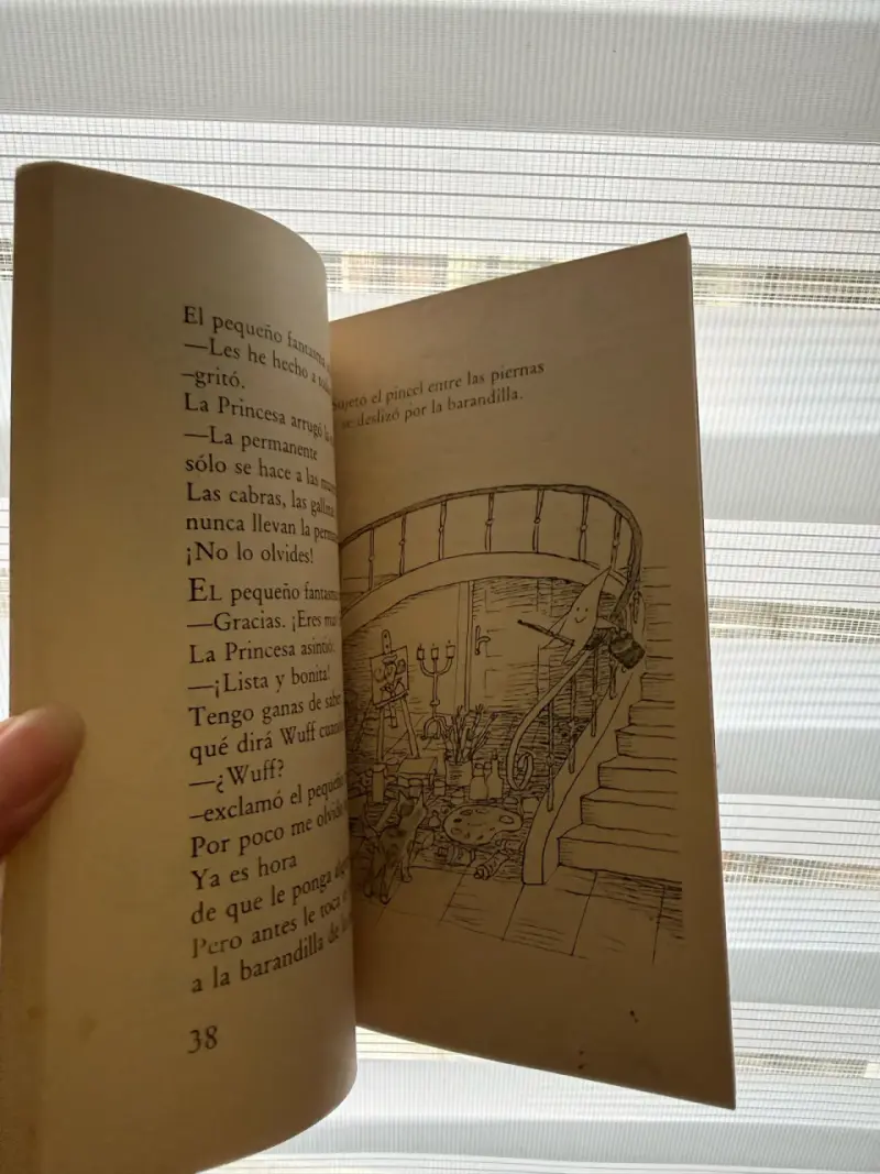 Libro infantil 'El fantasma de palacio' de Mira Lobe - 2