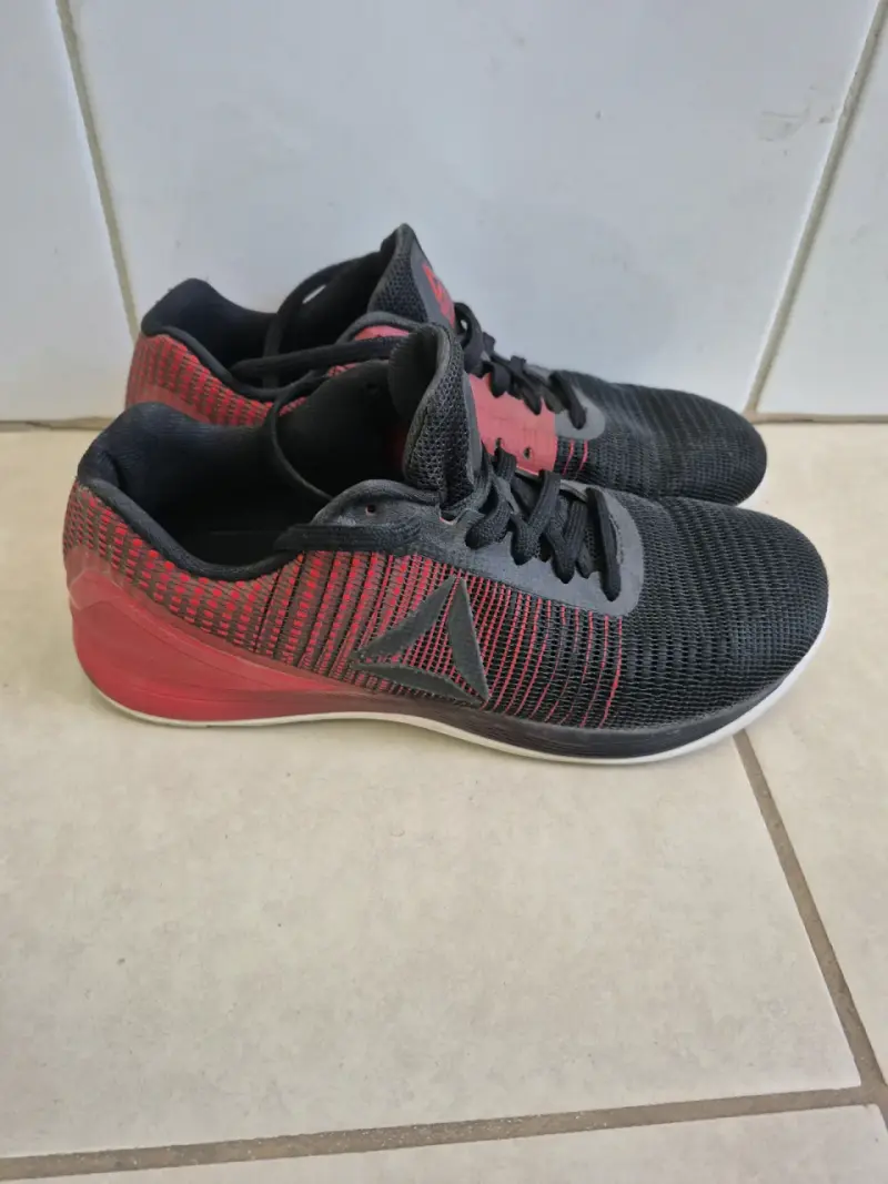 Zapatillas deportivas Reebok negras y rojas - 1