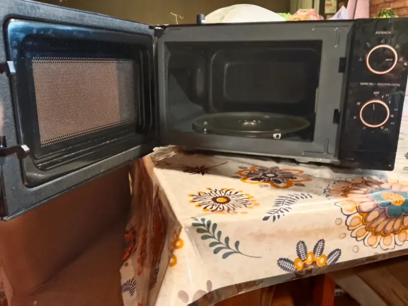 Horno microondas Midea MMP-20M711 12L - 2