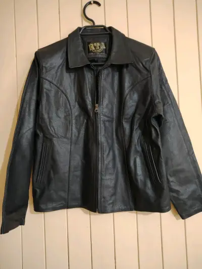 Chaqueta de cuero negra para mujer - miniatura 1