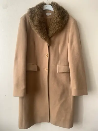 Abrigo negro de lana para mujer - miniatura 2