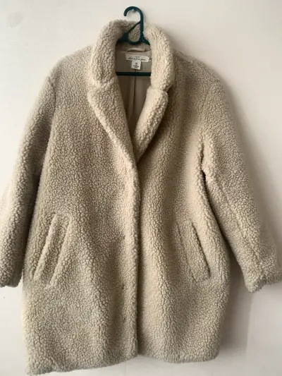 Abrigo negro de lana para mujer - miniatura 5