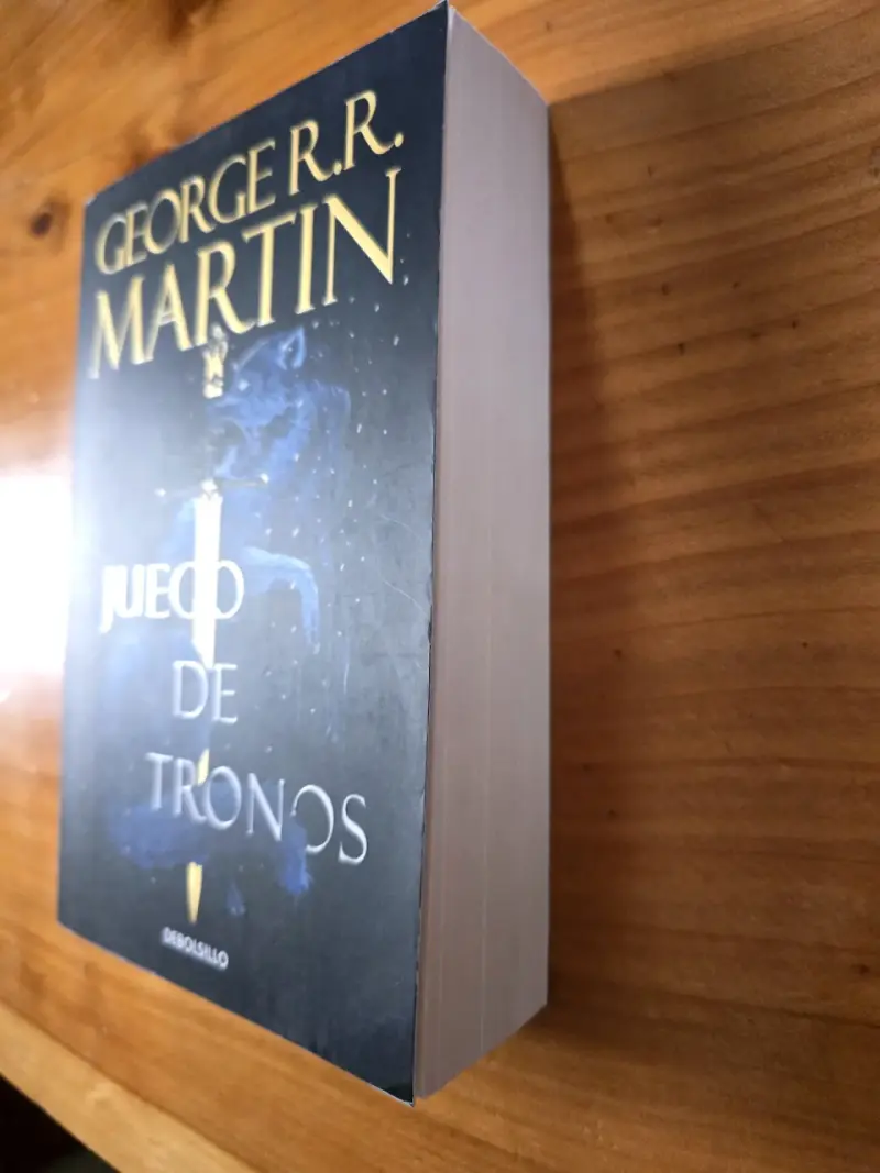 Libro Juego de Tronos de George R.R. Martin - 3