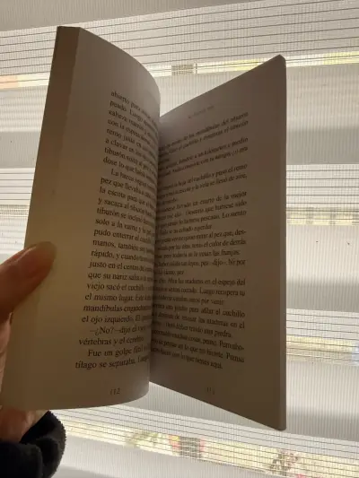 Libro El Viejo y El Mar de Ernest Hemingway - miniatura 2