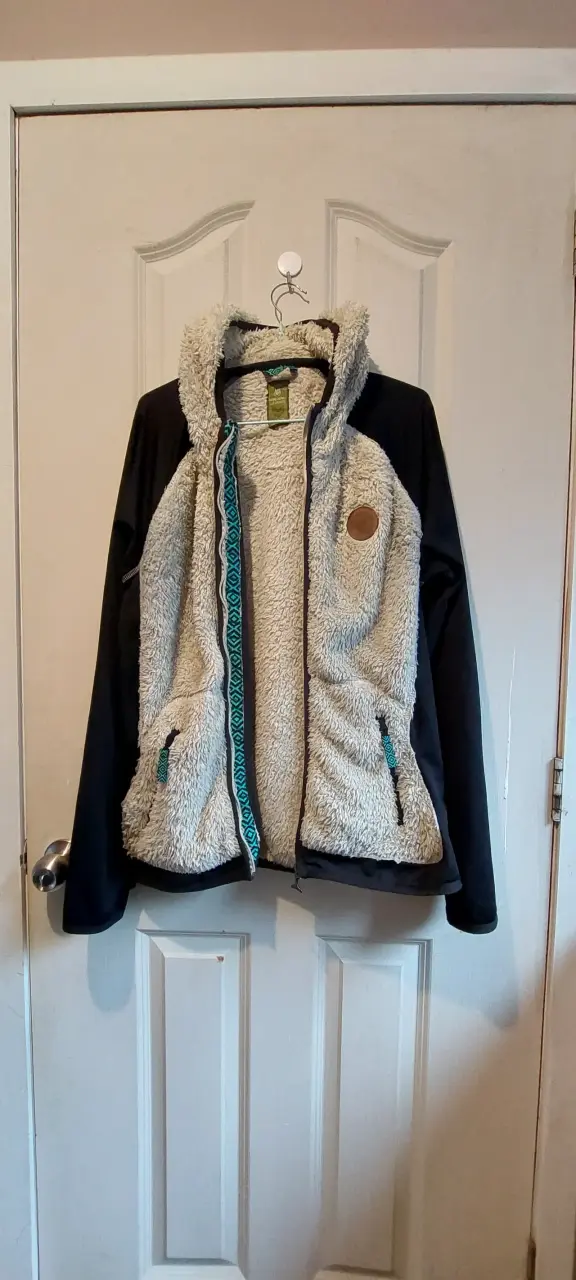 Chaqueta de con capucha para invierno
