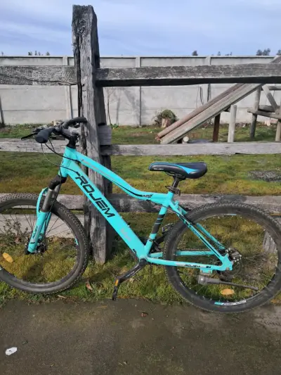 Bicicleta de montaña Rojem azul con suspensión - miniatura 1