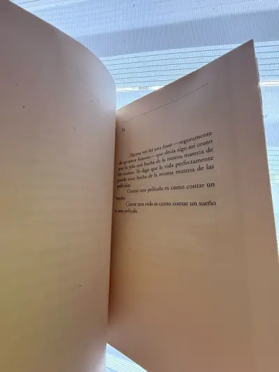 Libro 'La contadora de películas' de Hernán Rivera Letelier - miniatura 3