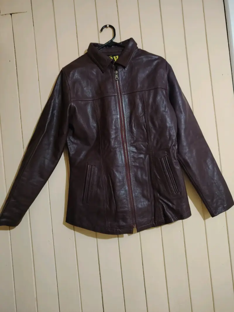 Chaqueta de cuero burdeo para mujer - 1