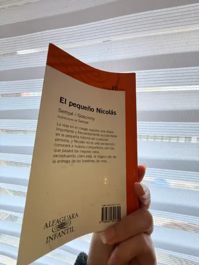 Libro El Pequeño Nicolás de Sempé y Goscinny - miniatura 3