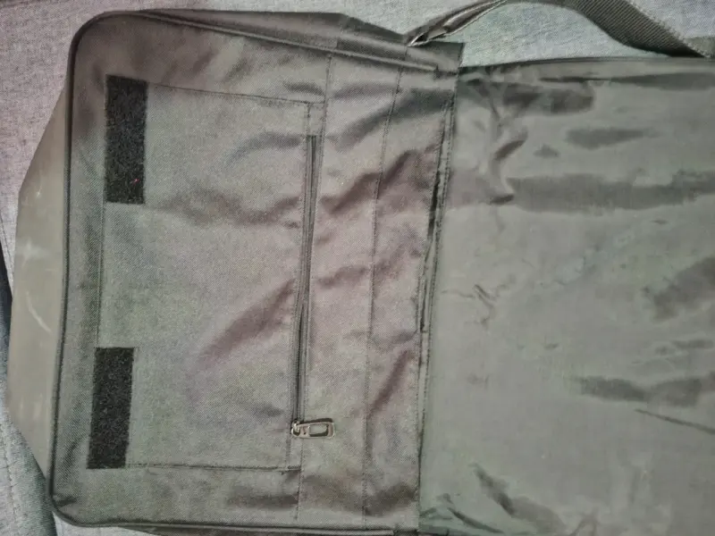 Bolso bandolera Nike negro con compartimentos - 3