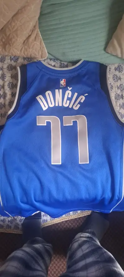 Camiseta NBA Dallas Mavericks Doncic Azul - miniatura 1