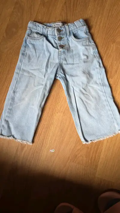 Jeans wide leg de mezclilla para niña - miniatura 1
