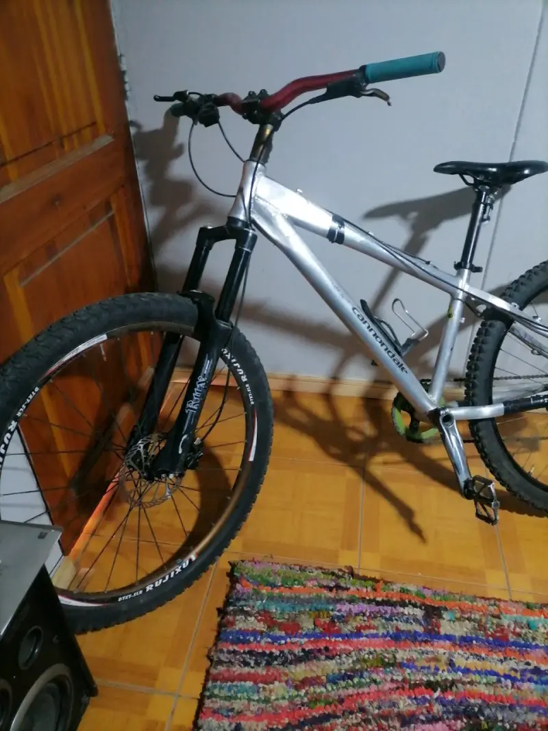 Bicicleta de montaña l de aluminio - 1