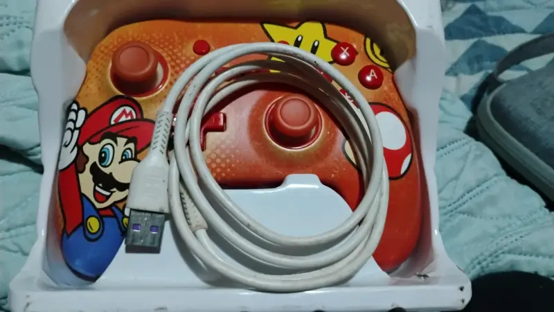 Consola Nintendo Switch con Joy-Con Azul y Rojo - 5