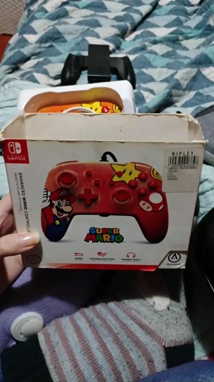 Consola Nintendo Switch con Joy-Con Azul y Rojo - 6
