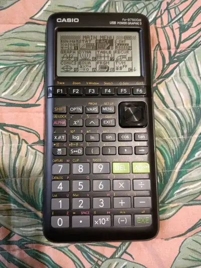 Calculadora gráfica Casio fx-9750GIII USB - miniatura 1