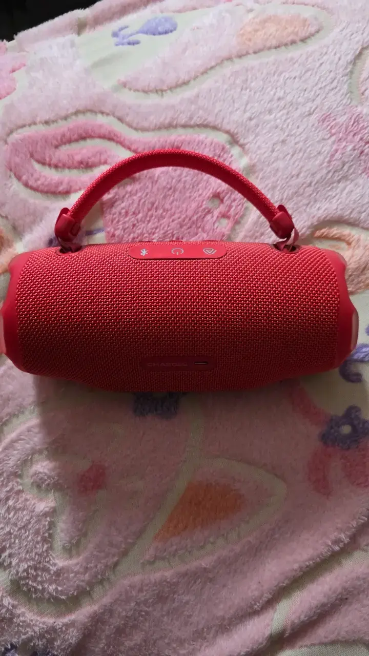 Parlante portátil JBL rojo - 2