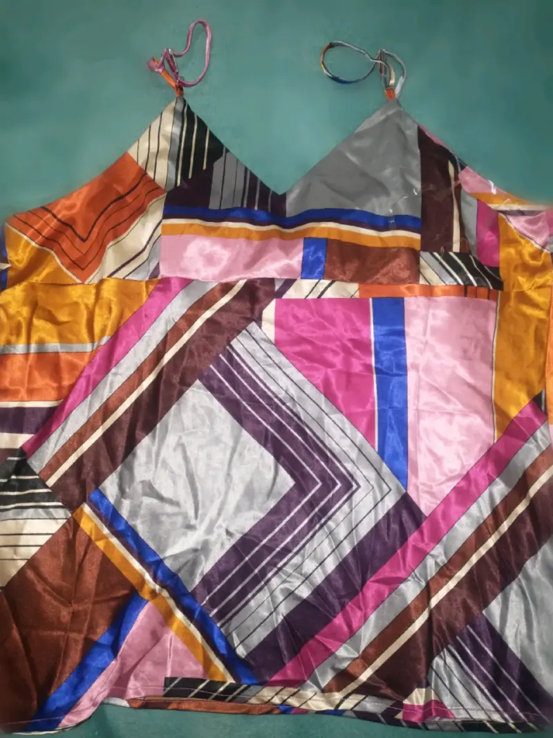 Blusa de tirantes con diseño geométrico colorido - 2
