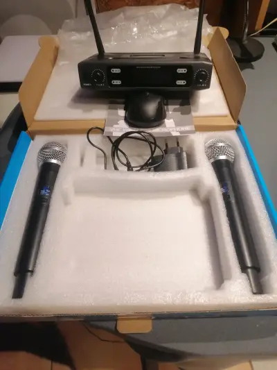 Sistema de micrófonos inalámbricos VHF profesional - miniatura 2
