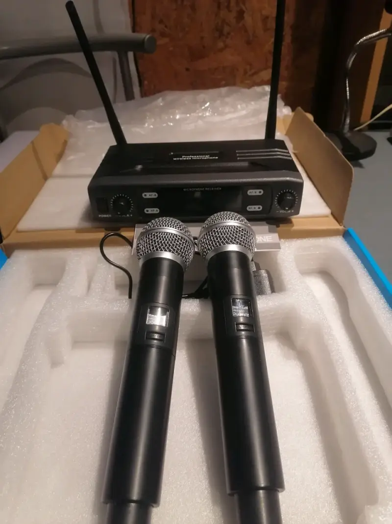 Sistema de micrófonos inalámbricos VHF profesional - 3