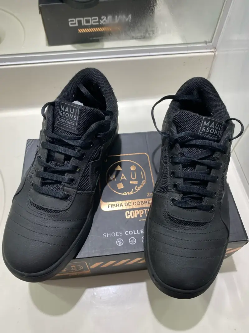 Zapatillas negras Maui and Sons para hombre - 1