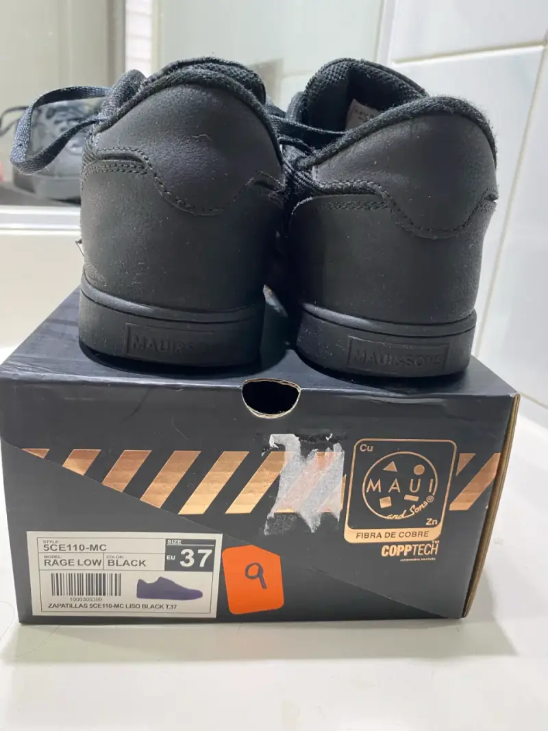 Zapatillas negras Maui and Sons para hombre - 3