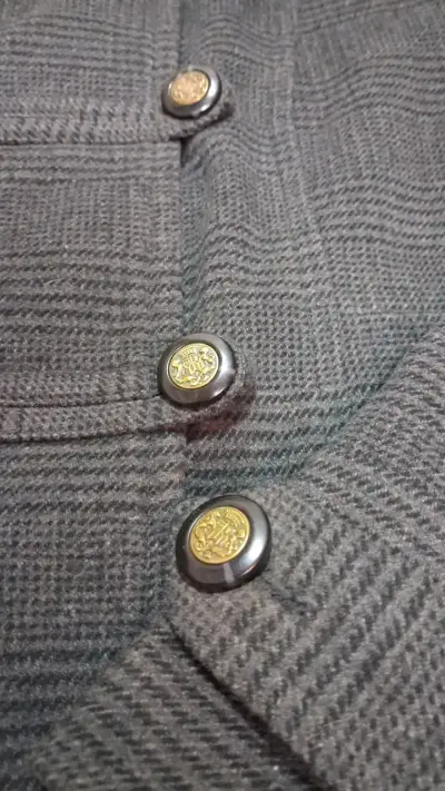 Abrigo de mujer con cuello de piel sintética - miniatura 4