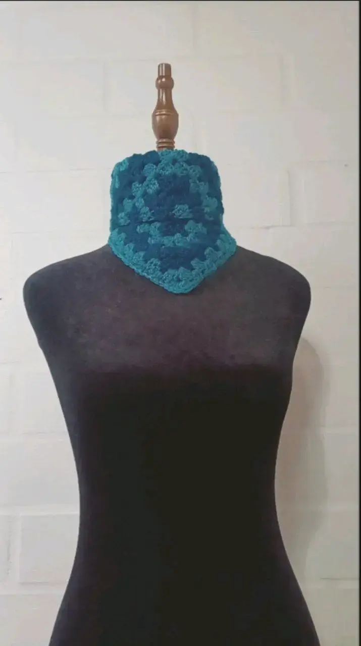 Cuello tejido a crochet colores variados - 5