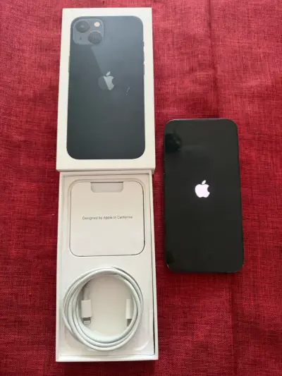 iPhone 13 128GB en excelente estado - miniatura 5