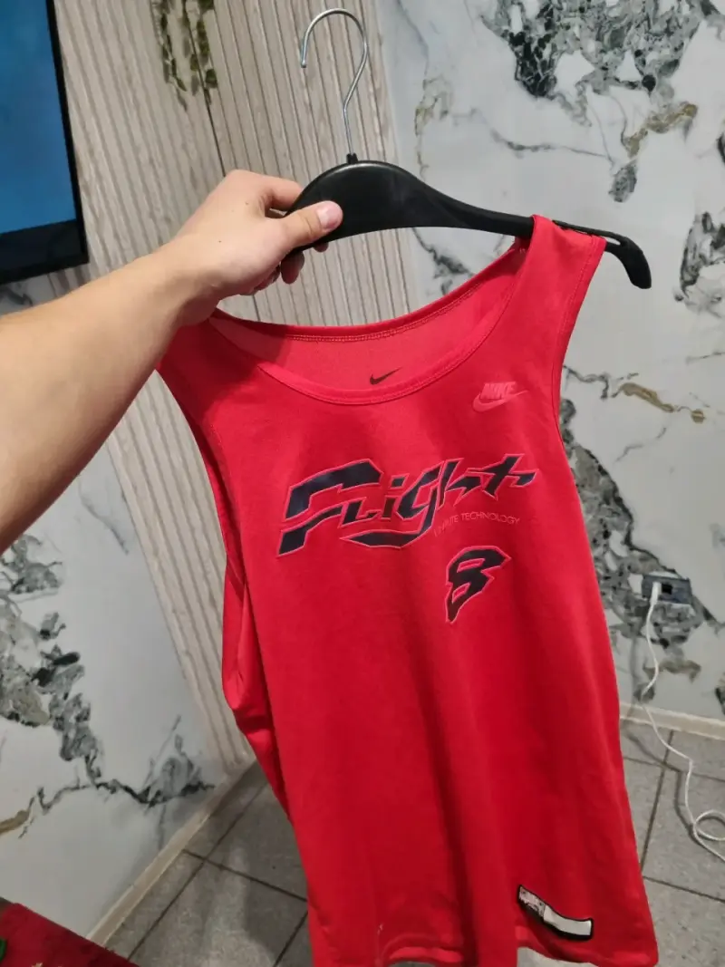 Polera sin mangas Nike Flight roja para hombre - 1