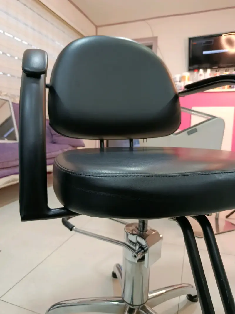 Silla de oficina ergonómica negra - 5