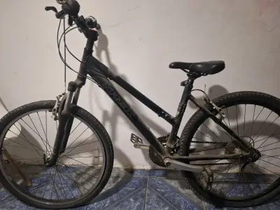 Bicicleta Oxford y tres 24 y 26 - miniatura 2