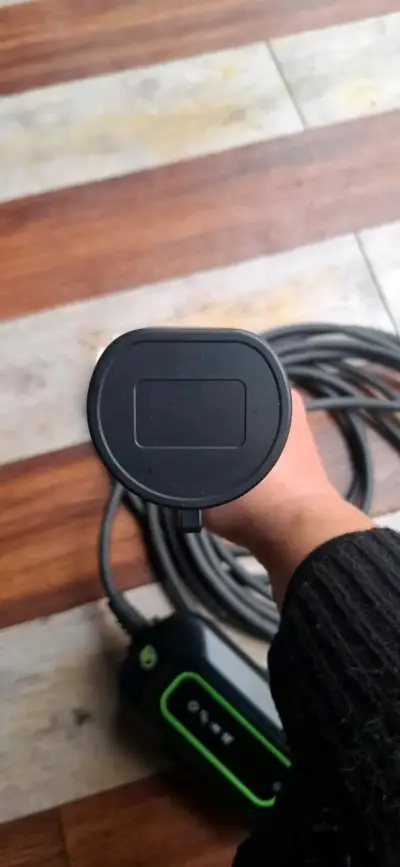 Cargador portátil para vehículos eléctricos - miniatura 3