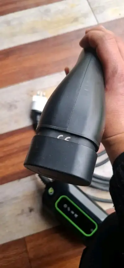Cargador portátil para vehículos eléctricos - miniatura 4