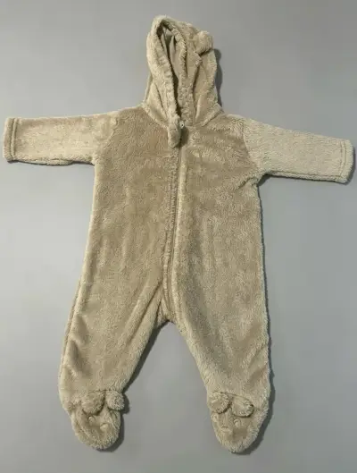 50 piezas de ropa de bebé 6/9 meses - miniatura 2