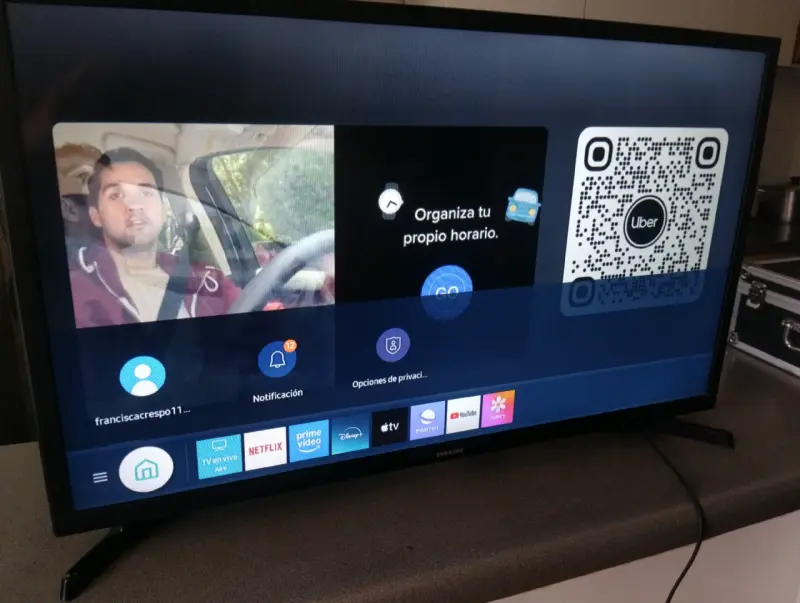 Televisor Samsung 32 Smart tv - 2