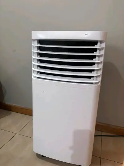 Aire Acondicionado Portátil TCL. CALIENTE / FRÍO - miniatura 1