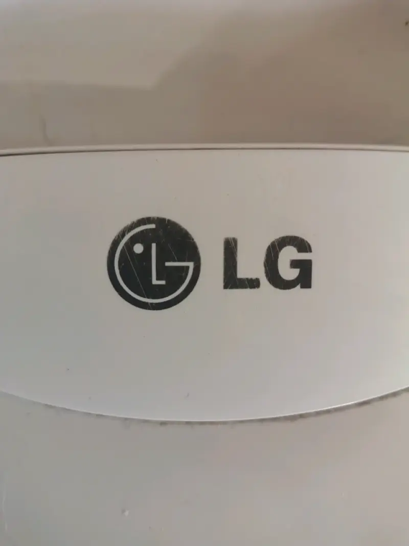 Lavadora LG de carga superior en buen estado - 4
