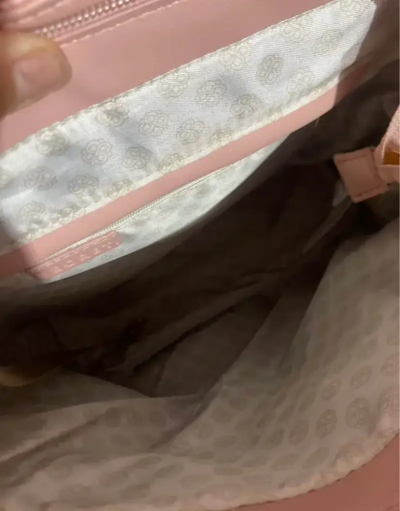 Mochila de cuero rosado Secret con cierre dorado - 2