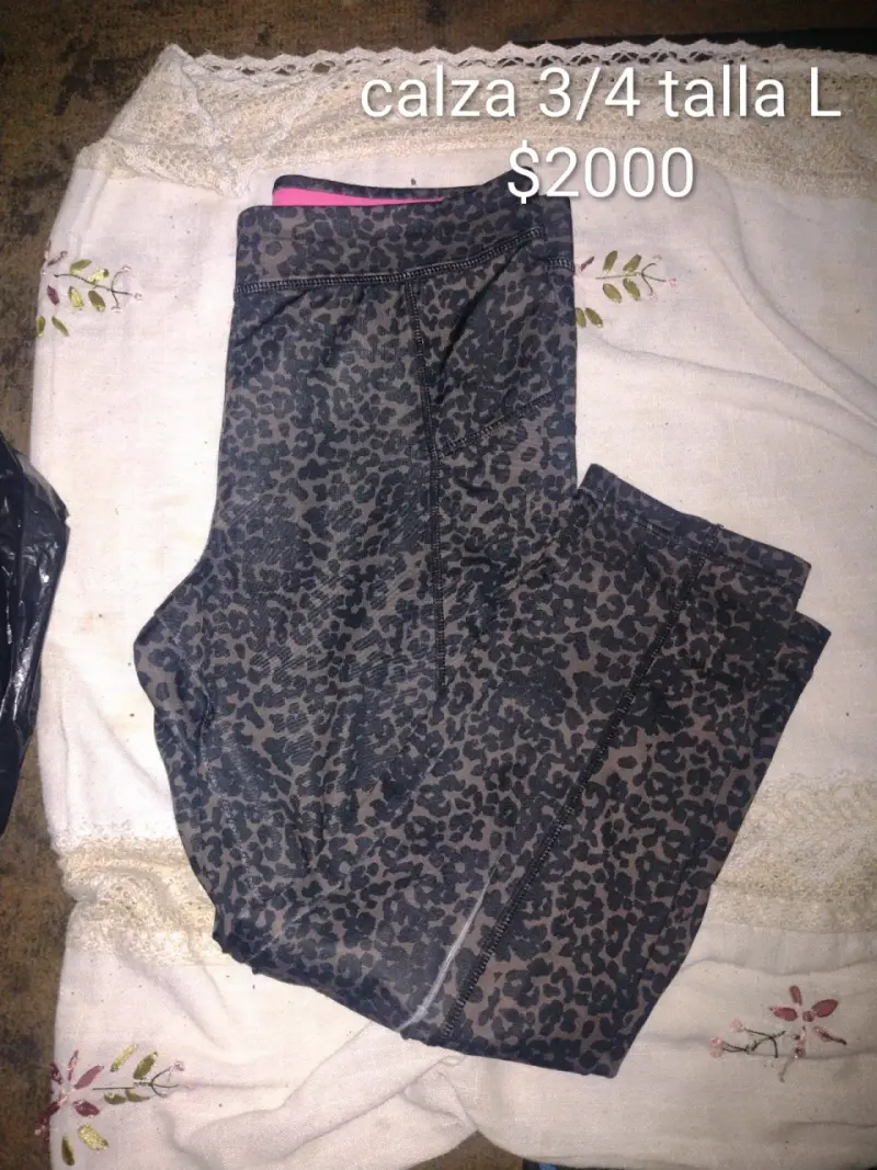 Calzas deportivas para mujer en varios diseños y tallas - 2