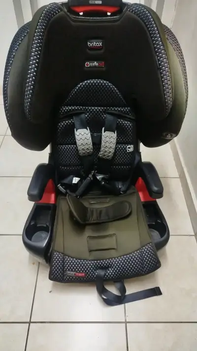 Silla de auto Britax con sistema de seguridad SafeCell - miniatura 1