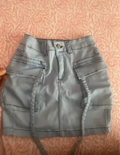 Falda de mezclilla gris con bolsillos Dirt Jeans - miniatura 1