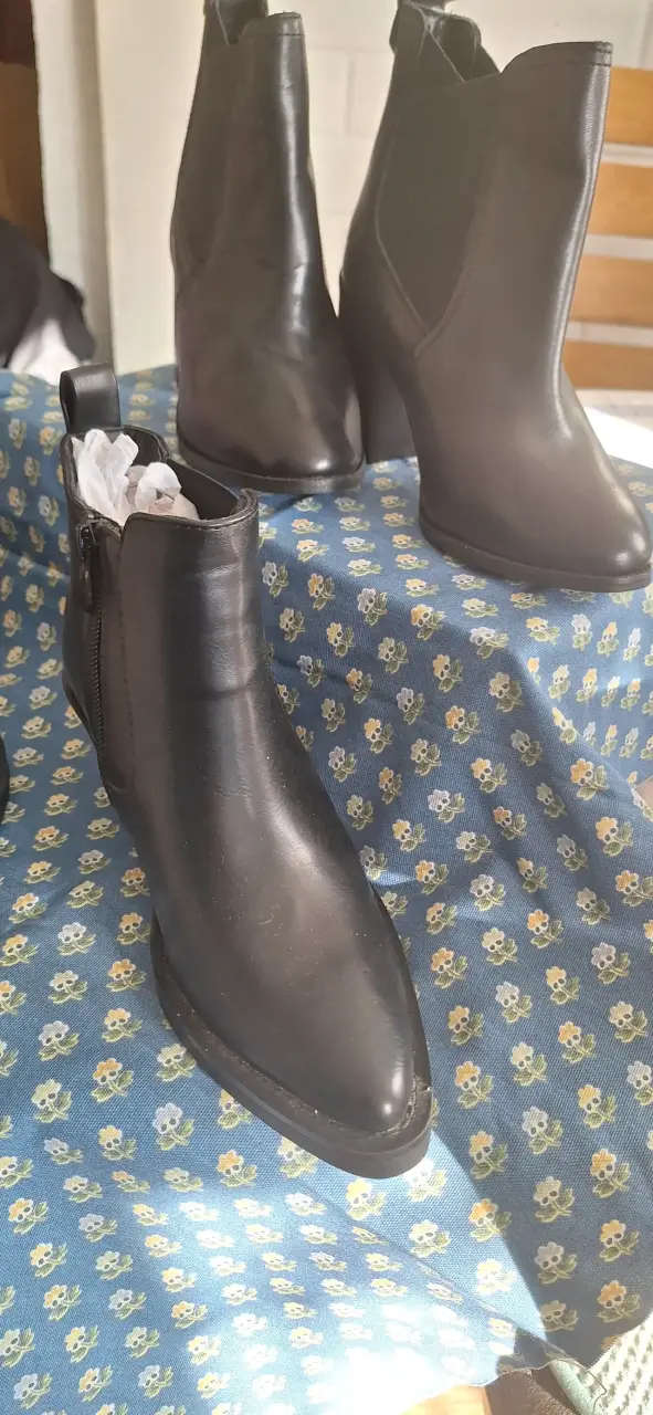 Botines de cuero negro con tacón para mujer - 1
