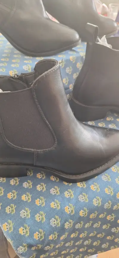 Botines de cuero negro con tacón para mujer - miniatura 4