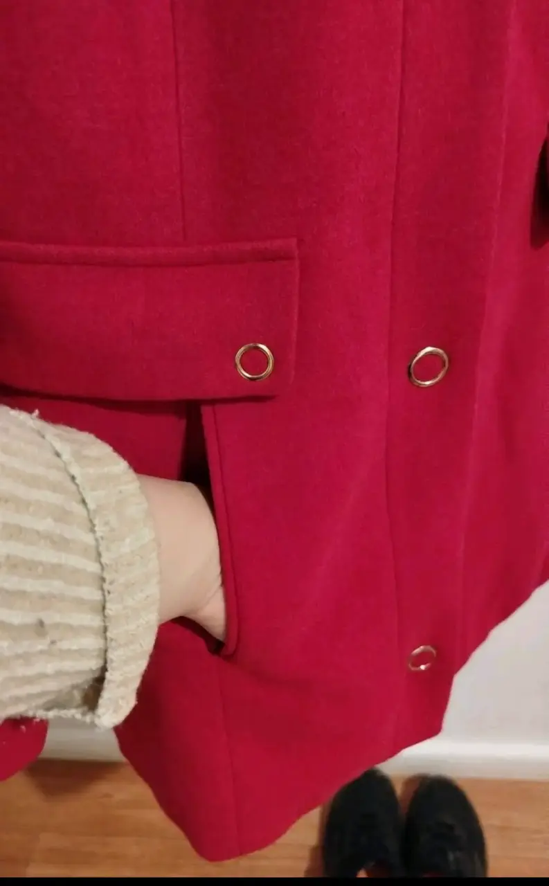 Abrigo rojo con capucha para mujer Ma Griffe - 2